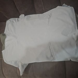 FIGS size S scrub top